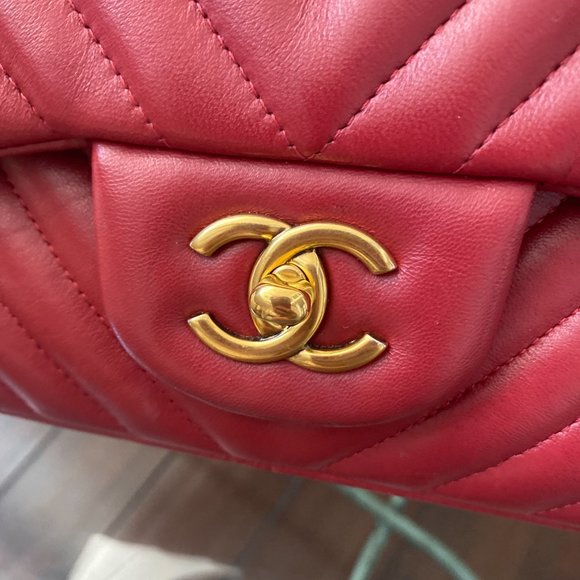 CHANEL Red Jumbo Chevron Classic Flap Handbag Shoulder Bag - Picture 10 of 15